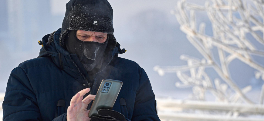 Мороз и гаджеты: Почему смартфон теряет заряд при низких температурах?